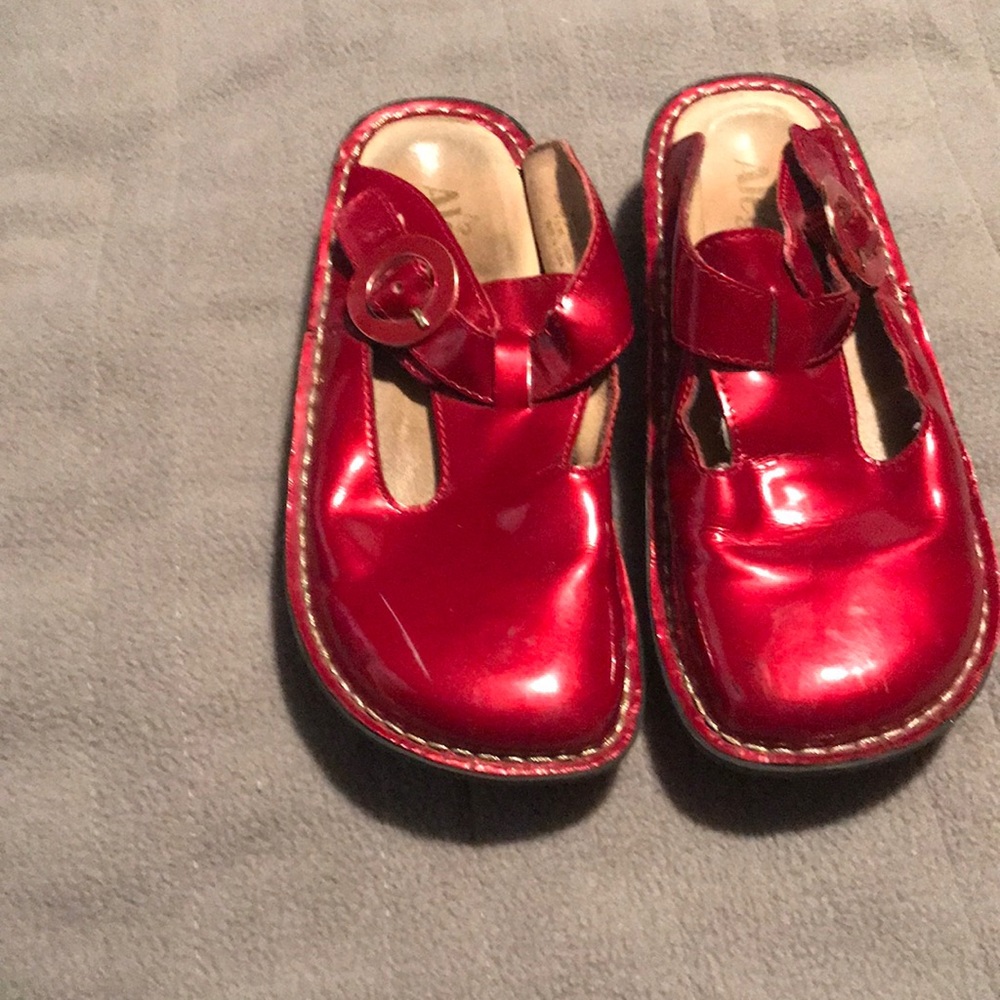 Alegria red shoes size 6 very good condition